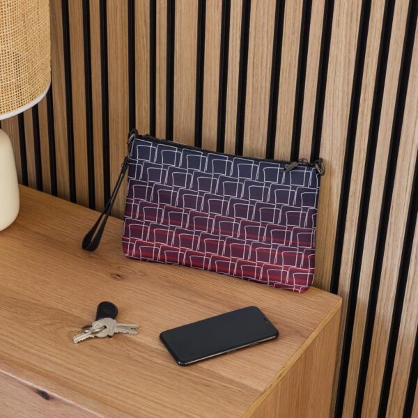 all-over-print-crossbody-bag-black-back-683f497913d82.jpg Bolso con correa