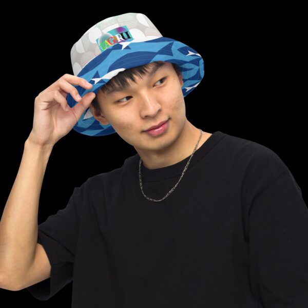 all-over-print-reversible-bucket-hat-white-front-outside-6832d8f06d049.jpg Gorro de pescador reversible con 2 dibujos diferentes