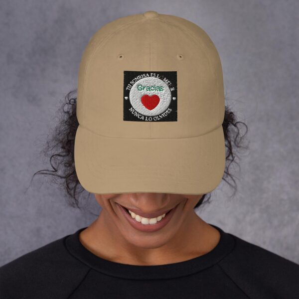 classic-dad-hat-khaki-front-6823b3dfa6b5e.jpg Gorra con corona baja