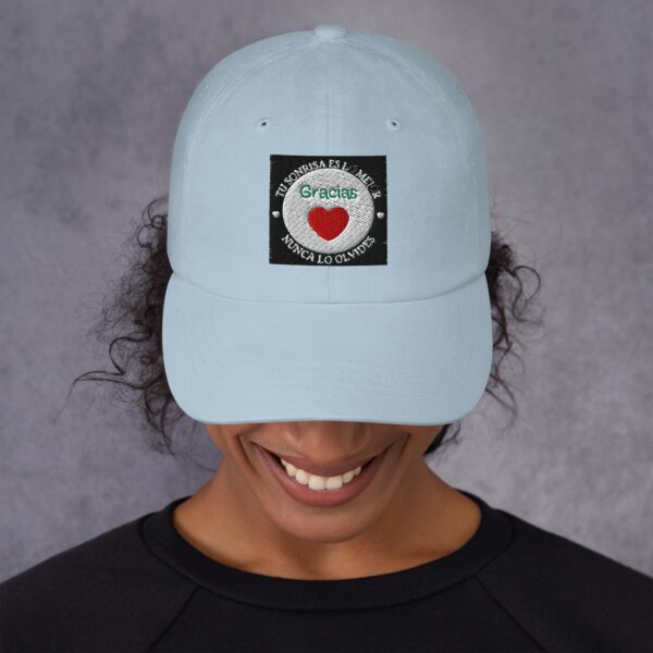 classic-dad-hat-light-blue-front-6823b3dfa7a6a.jpg Gorra con corona baja