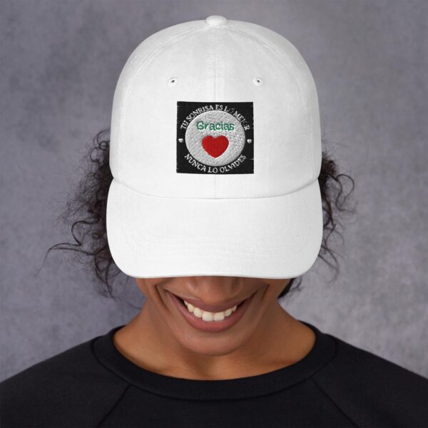 classic-dad-hat-white-front-6823b3dfa4c17.jpg Gorra con corona baja